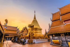 Chua-Wat-Phrathat-Doi-Suthep-Ngoi-chua-linh-thieng-nhat-tai-vung-dat-Chiang-Mai-hinh-1 (1)